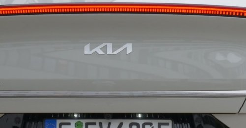 Neues Logo auf E-Autos verwirrt: Welche Marke steckt hinter KN?