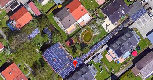 Solarfan kleistert sein Grundstück zu: Wegen der Nachbarn muss er es zurückbauen