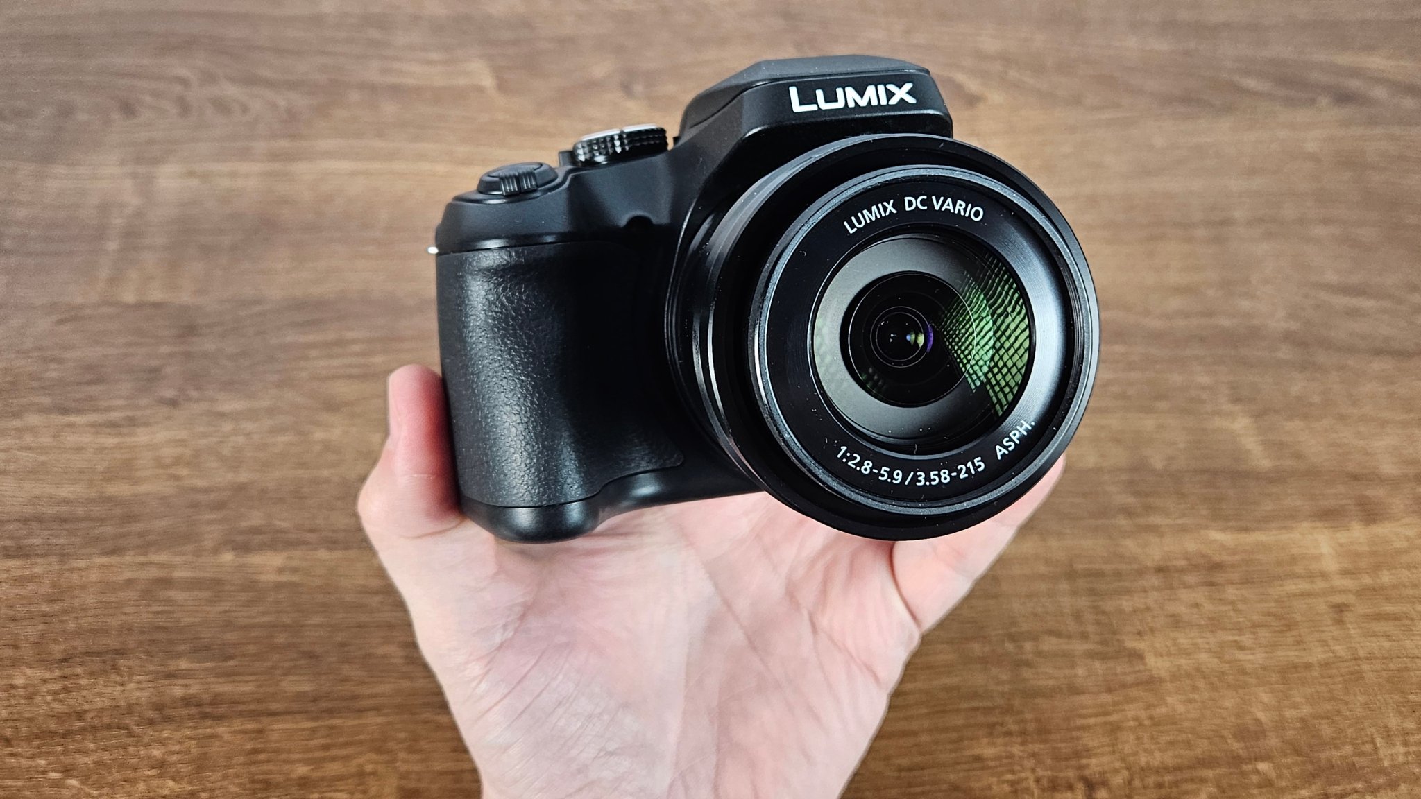 Panasonic Lumix DC-FZ82D im Test