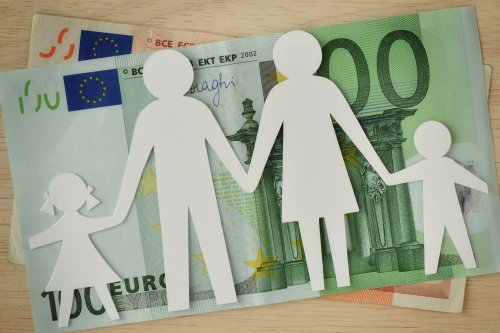 Bald gibt es kein Kindergeld mehr: Diese Änderung kommt auf Familien zu