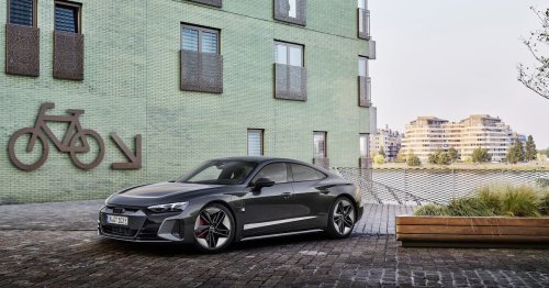 Audi-Fahrer zahlt viel Geld und erlebt Albtraum: E-Auto steht nur in Werkstatt