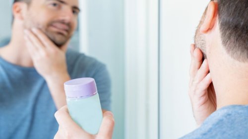 Aftershaves im Test: Drei beliebte Marken kassieren Note 6