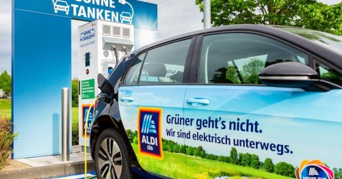Schluss mit Strom schnorren: Aldi bittet E-Auto-Fahrer zur Kasse
