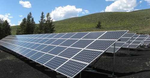 Großstadt lehnt Solar auf Lärmschutzmauer ab: Der Grund ist überraschend