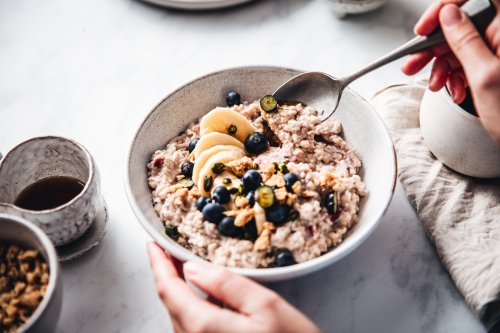 Bauchfett loswerden: Diese Frühstückszutaten helfen beim Abnehmen