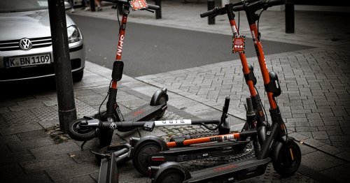 "Krieg gegen E-Scooter": Mann entführt alle Elektro-Roller der Stadt
