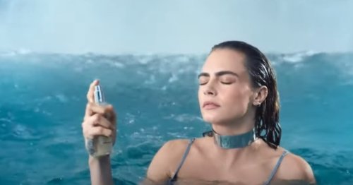 Abwasser ins Gesicht: Topmodel macht fiesen Fehler