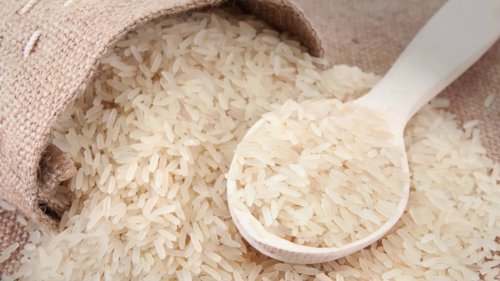 ÖKO-TEST hat beim Reis-Test herausgefunden, dass die meisten Produkte Spuren von anorganischem Arsen enthalten. Dennoch können die Experten auch "sehr gute" Sieger küren. Mehr dazu hier.