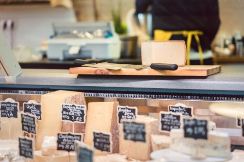 Großer Käse-Rückruf wegen Listerien: Bei Edeka und Rewe verkaufte Produkte betroffen