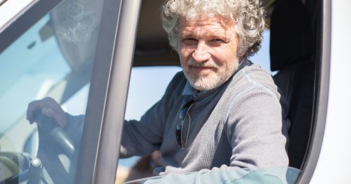 Tauglichkeitsprüfung für ältere Autofahrer? Arzt fordert mehr als das