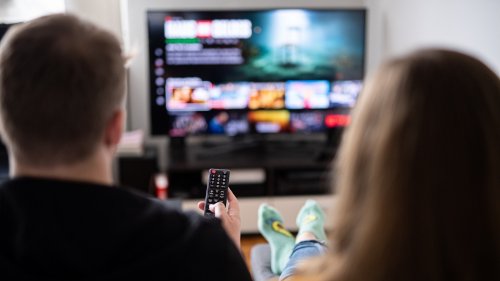 Geld und Energie sparen: Mit diesen Tipps verbraucht Ihr Fernseher weniger Strom