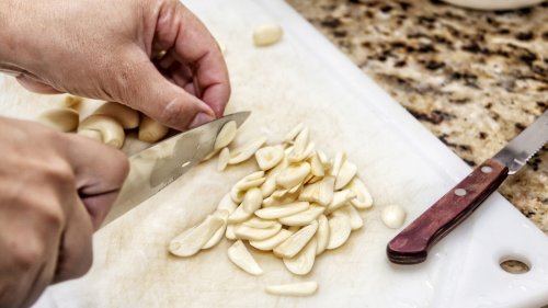 This Is Your Sign To Get Rid Of Your Plastic Cutting Boards, Here's Why