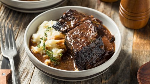 Ginger Ale Is The Powerhouse Liquid That Gives Braised Ribs A Punch Of Zesty Flavor