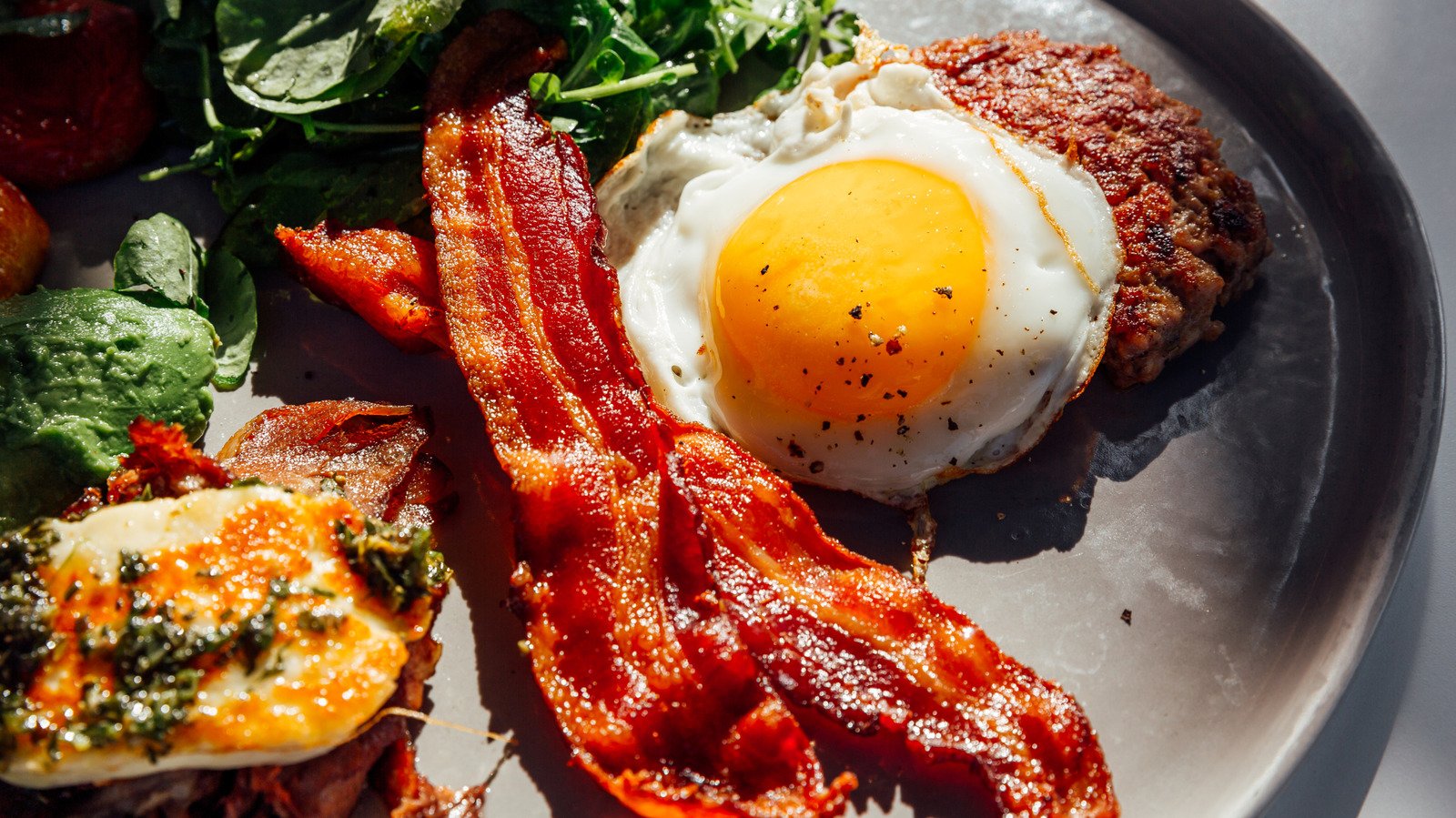The Store-Bought Bacon You'll Always Find In Our Shopping Carts