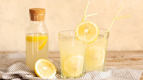 The 2-Ingredient Gin Cocktail You'll Be Drinking All Summer Long