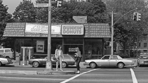 Here's What It Was Like To Eat At Dunkin' In The '80s