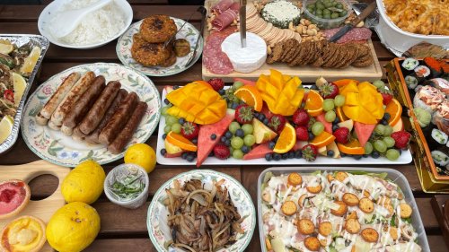 How To Politely Decline Homemade Food Without Hurting Someone's Feelings