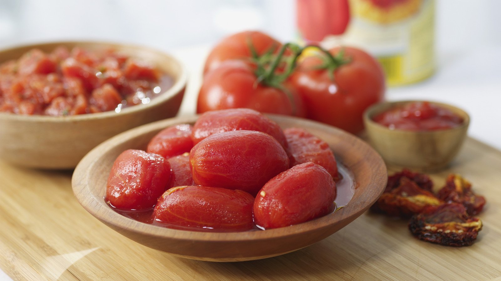 5 Ways To Boost The Flavor Of Your Tomatoes