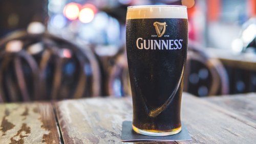 What It Means To 'Split The G' When Drinking A Guinness