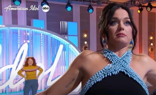 'American Idol' contestant reacts to Katy Perry 'mom shaming' ex-church singer: 'Embarrassing'
