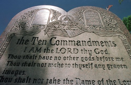 Ark. latest state to require Ten Commandments, 'In God We Trust' displays in public school classrooms