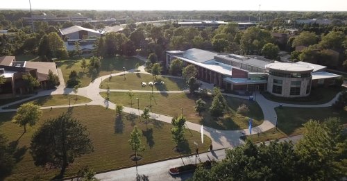 ‘A sinking ship’: Trinity Evangelical Divinity School alumni react as it leaves Chicagoland for Canada