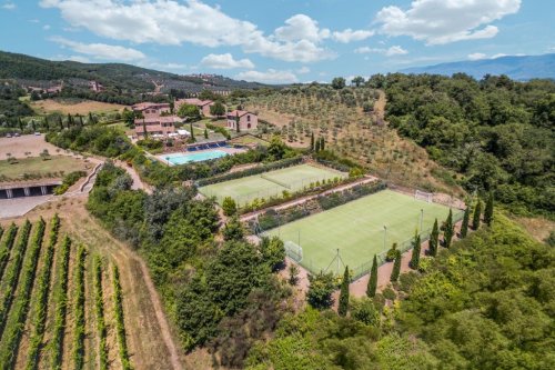 Top Seeds: 7 Homes with Tennis Courts