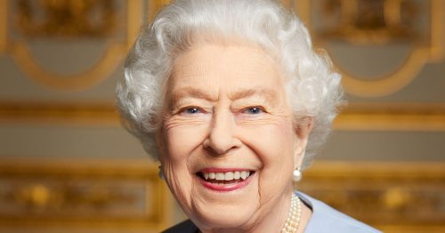 The Queen's cheeky four-word response to photographer who asked her to smile for him
