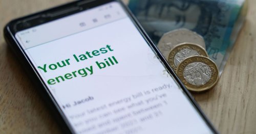 Millions of households to get £400 energy bill discount paid into their bank account