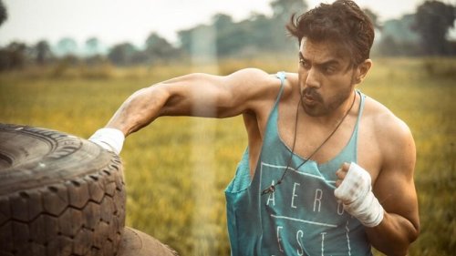 Vikram Mastaal’s Martial Arts Video Without Any Support; Will Make You Say ‘Oh My God’