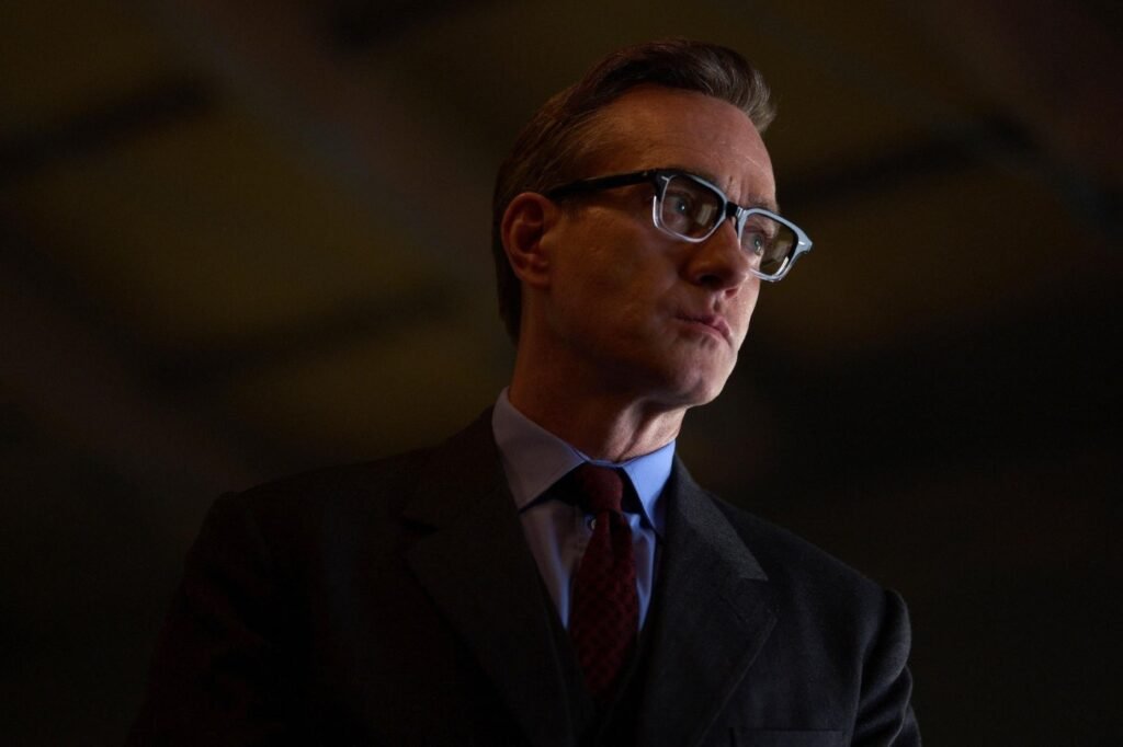Matthew Macfadyen encarna George Smiley nas primeiras imagens da série ‘Um Legado de Espiões’; Confira!