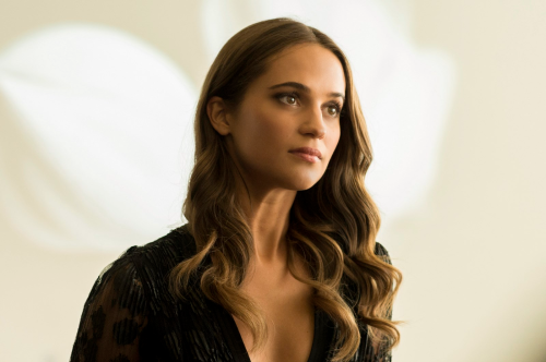 Alicia Vikander reveals herself as Irma Vep on the first images of the HBO series