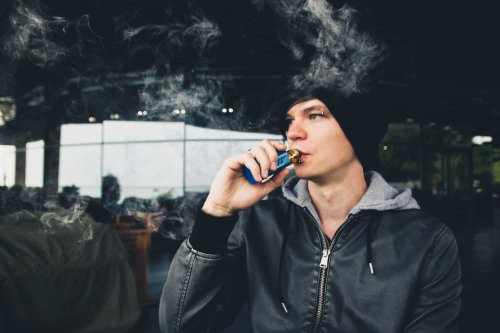 UK plans to ban use of disposable vapes soon