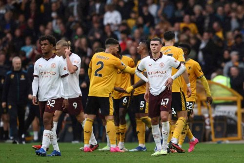 Man City shocked by Wolves, Man Utd beaten by Crystal Palace