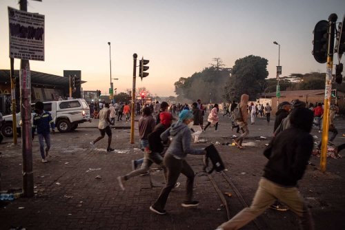 1 500% hike in enquires to leave SA after lootings