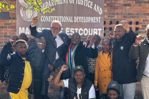 Carl Niehaus to sue the state for humiliation | The Citizen