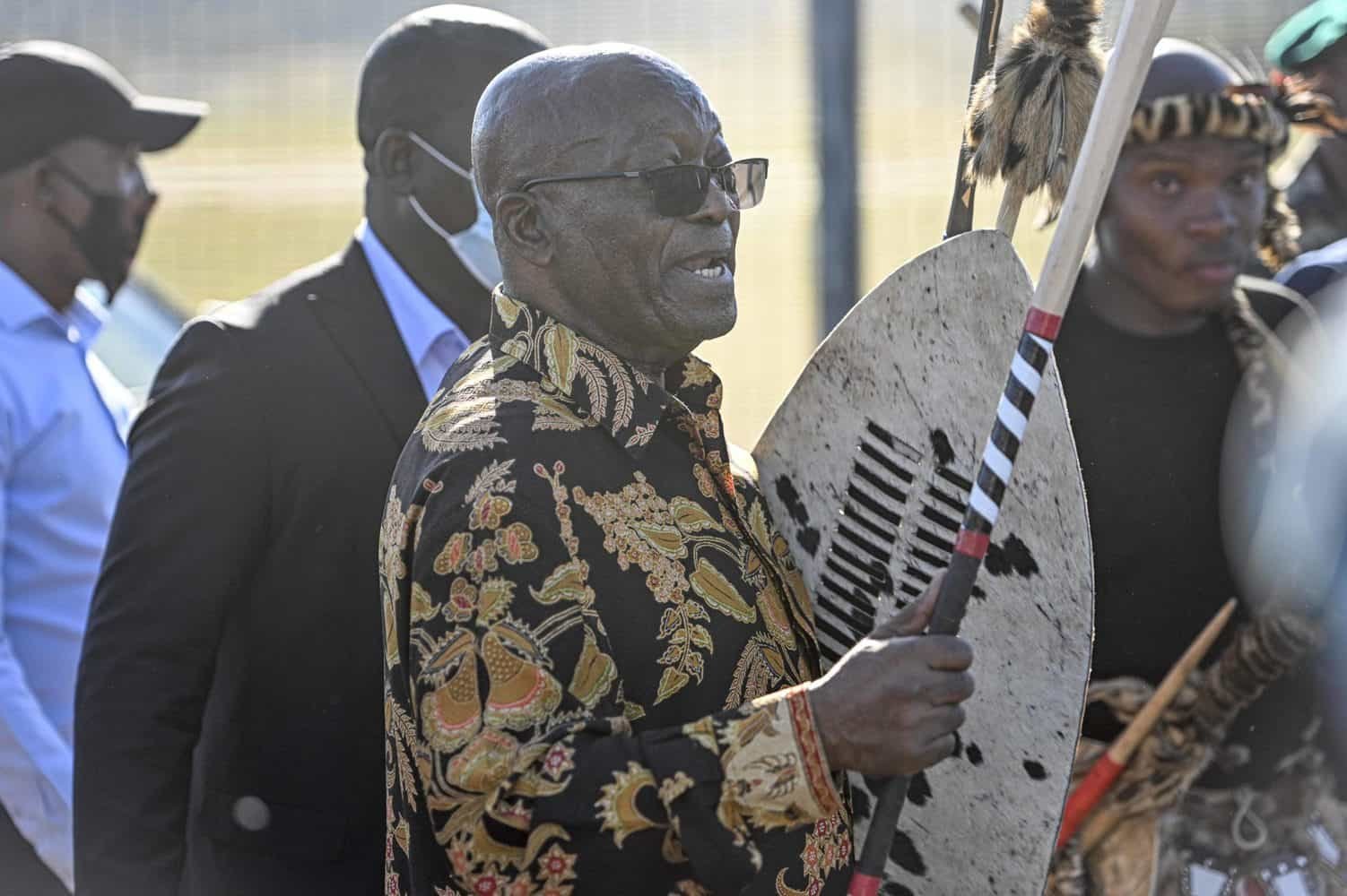 Violence outside Nkandla ‘regrettable’, ‘unfortunate’ – Zuma Foundation