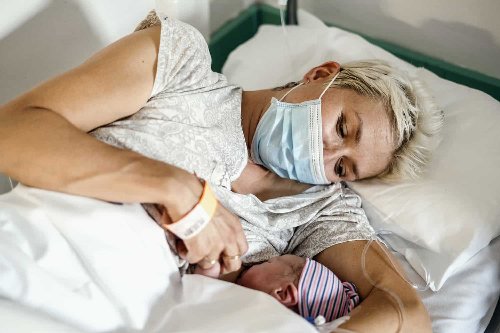 Pregnant, breastfeeding women finally get Covid-19 vaccine nod