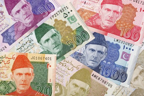 Pakistani rupee plunges to all-time low against US dollar