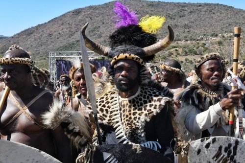 King Misuzulu’s kraal ceremony turnout is ‘proof he has support of Zulu ...
