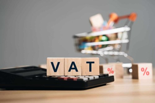 Economists welcome scrapping of VAT increase