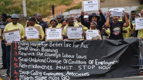 WATCH: Makro Employees protest over wages