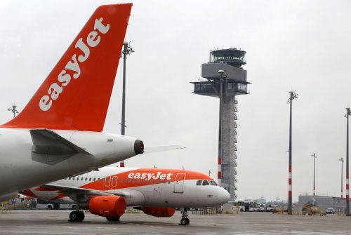 15,000 EasyJet passengers hit by flight cancellations at Gatwick due to stormy weather