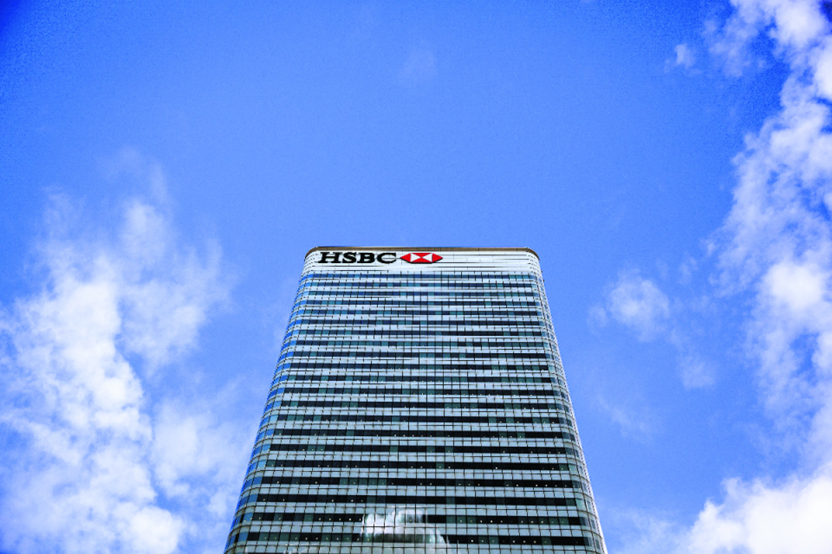 HSBC UK to slash bonuses for staff not turning up to office