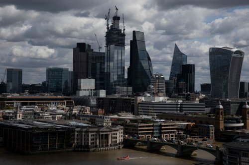 London closing in on New York despite bruising few months for the City, report suggests