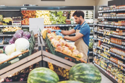 Labour MPs warned ‘perfect storm’ of retail costs could benefit Reform UK