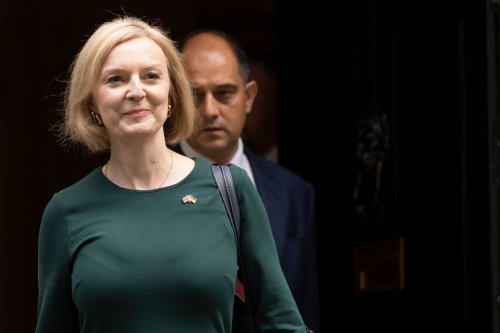 Pound erases gains against dollar after Liz Truss makes U-turn on income tax cut