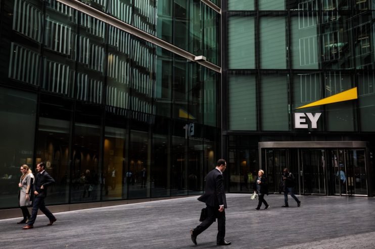 Big Four slash graduate jobs as AI takes on entry level work
