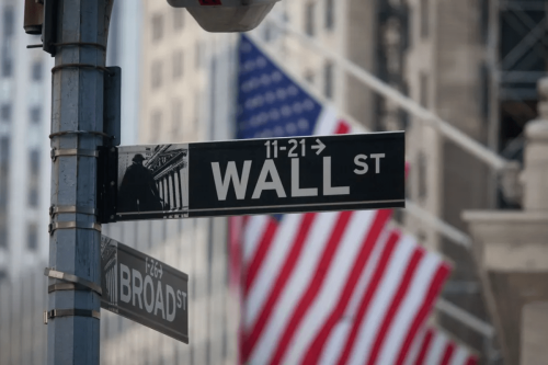 US dollar shifting towards ‘risky’ currency status, analysts warn