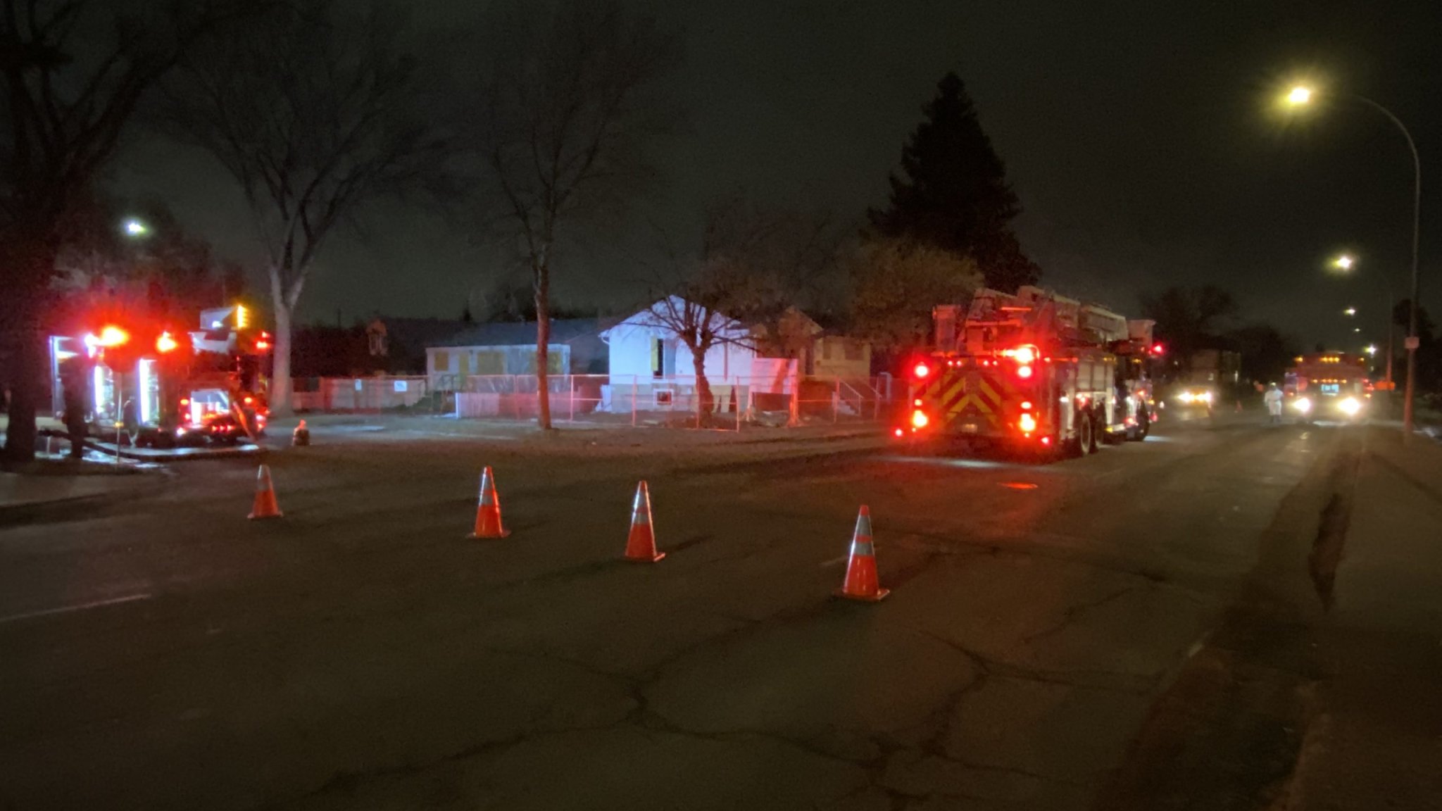 Fire in vacant west Edmonton home under investigation